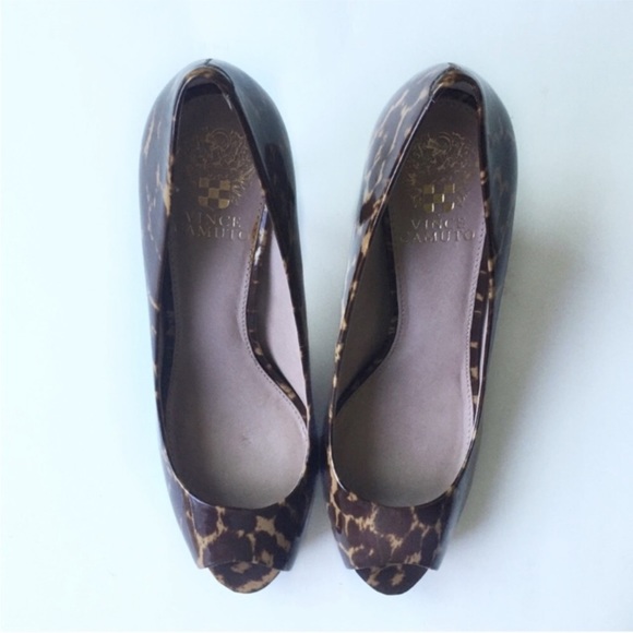 Vince Camuto Patent Leopard Print Kira Peep Toe Pumps - Picture 2 of 6